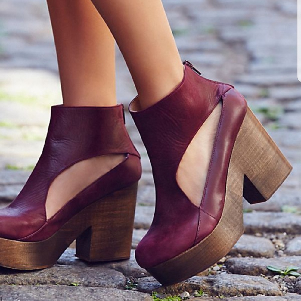 Horizon Clogs ♡